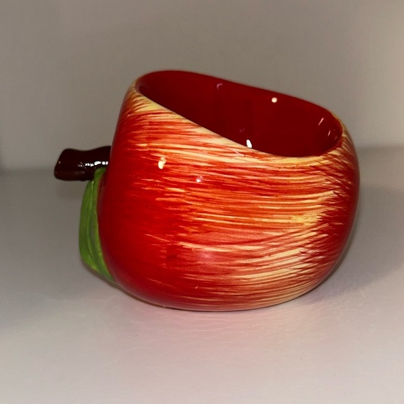 Yankee Candle Small Red Apple Tea Light Candle Holder - Picture 2 of 5